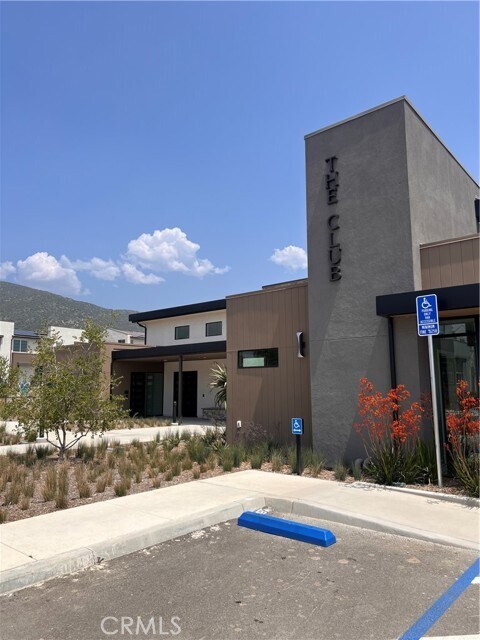 Building Photo - 16032 Sunny Ct