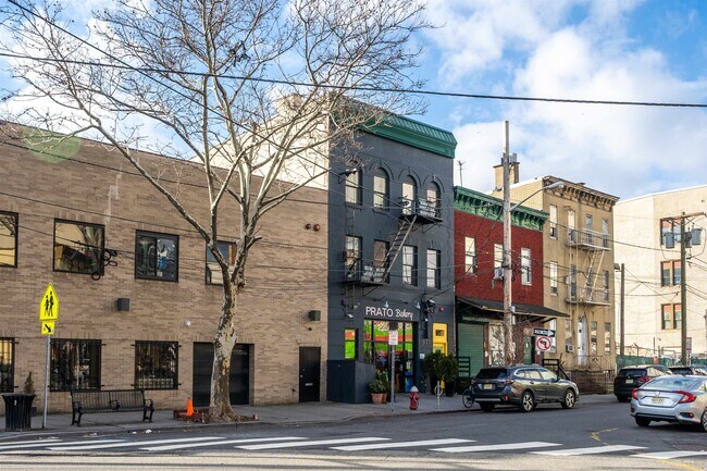 Building Photo - 233 Newark Ave