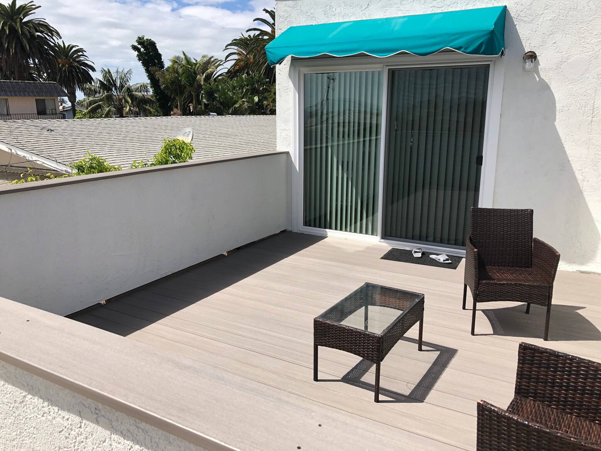 Building Photo - 227 La Paloma