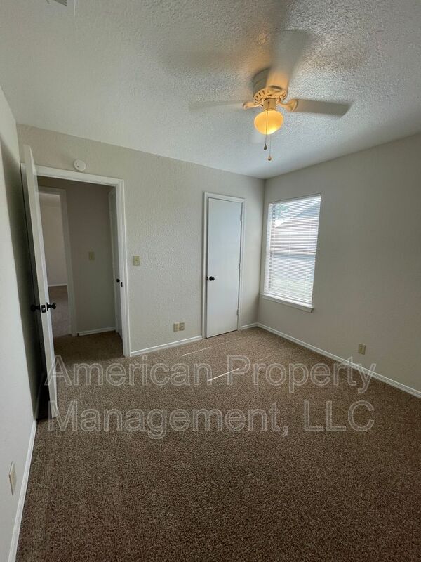 Building Photo - 4404 S 133rd E Ave