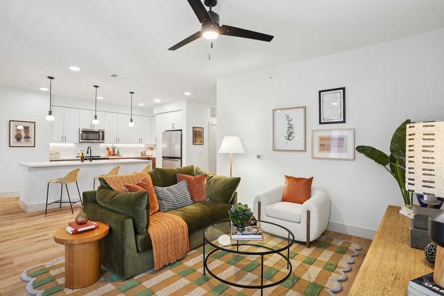 Building Photo - Whitlow