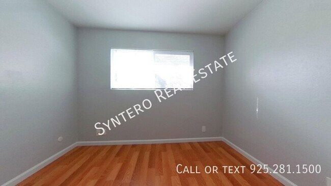 Building Photo - 4819 Clayton Rd