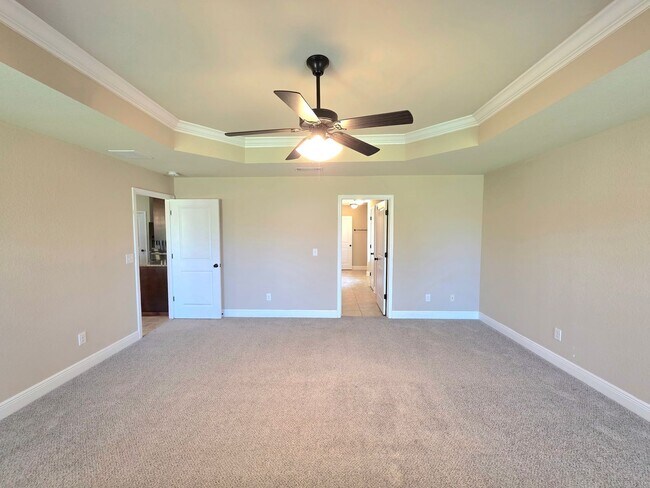 Building Photo - 6159 Winchester Cir