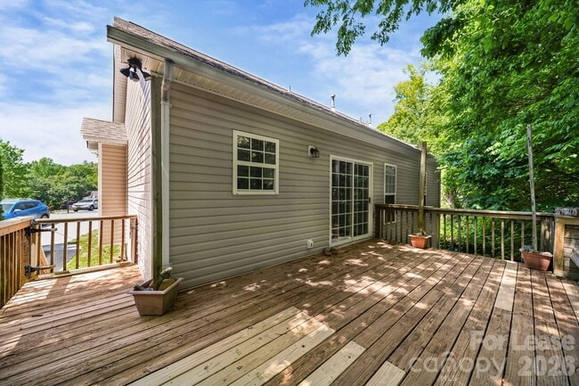 Building Photo - 1728 Brian William Rd