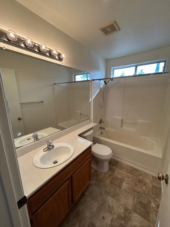 Building Photo - Avail Now - Elk Grove