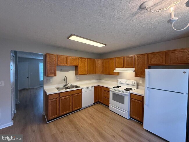 Building Photo - 10506 Boxmeer Ct