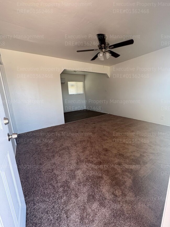 Building Photo - *Move In Special* 1 bedroom/ 1 bathroom ho...