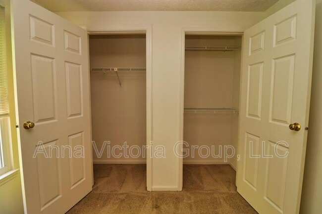 Building Photo - 229 Red Jade Dr