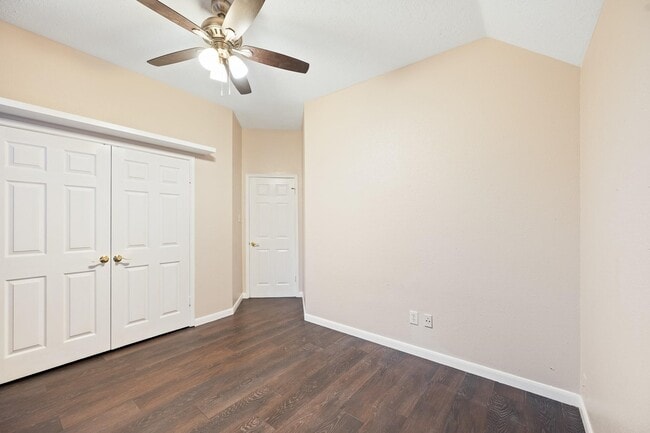 Building Photo - 7624 Lone Meadow Ct