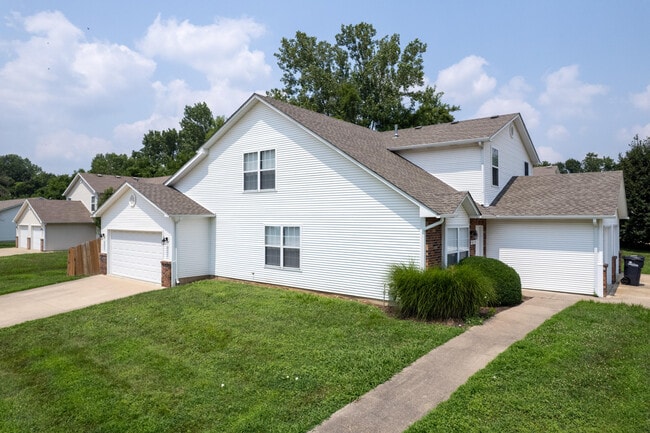 Building Photo - 5015 CARRIE RIDGE Dr