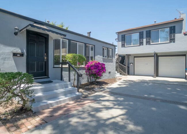 Building Photo - 1118 Chula Vista Ave