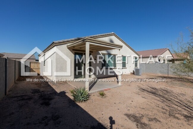 Building Photo - 5309 S 18th Pl