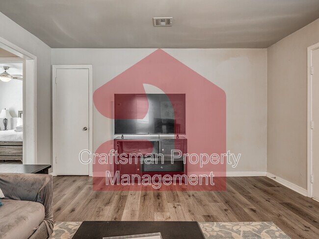 Building Photo - 2926 NW 72nd St