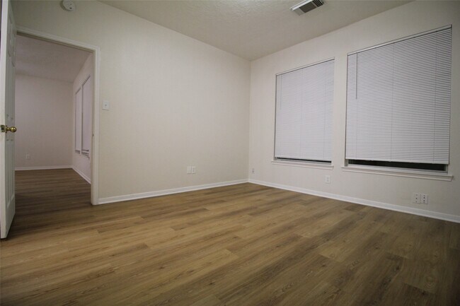 Building Photo - 21123 Sprouse Cir