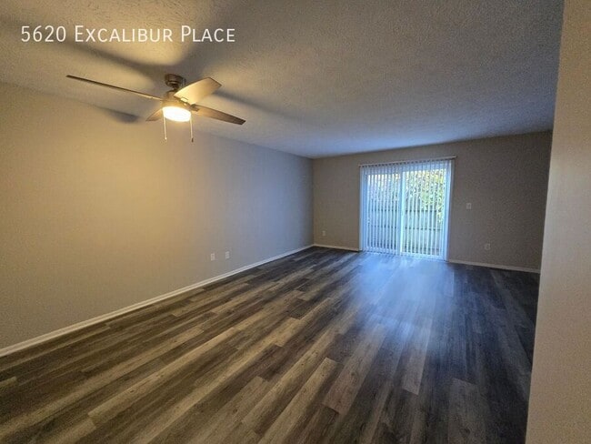 Building Photo - 5620 Excalibur Pl