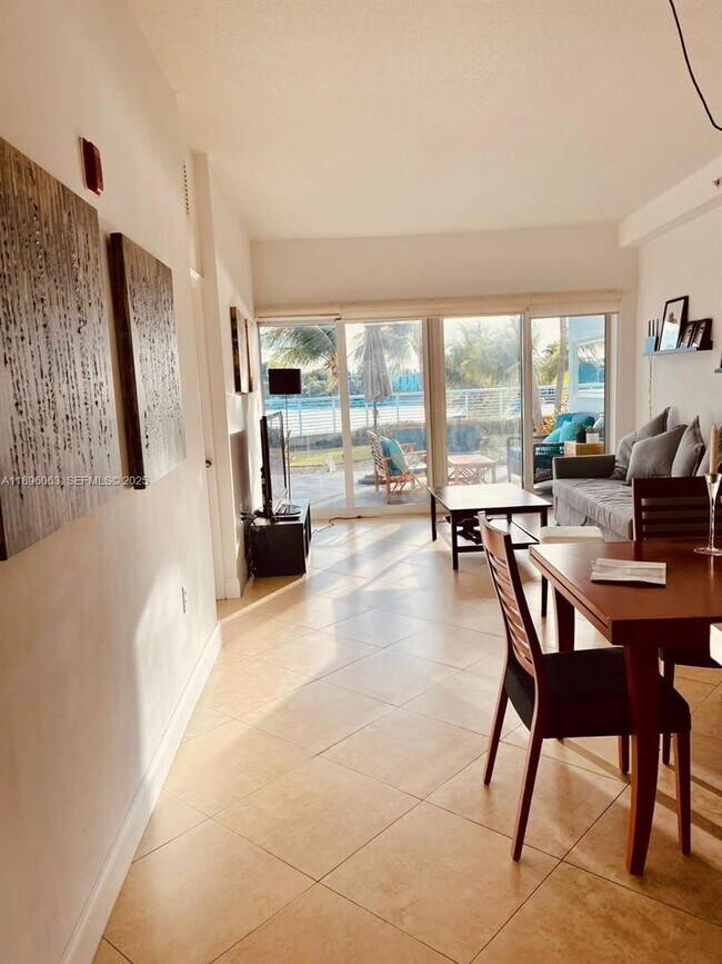 Building Photo - 6580 Indian Creek Dr