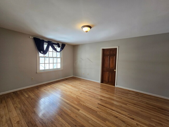 Building Photo - 33811 Hunters Pointe Rd