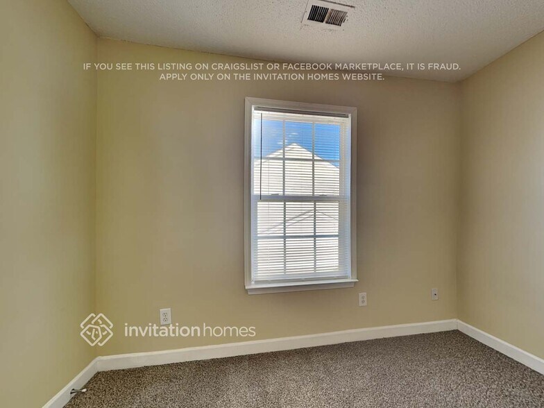 Building Photo - 1460 Summer Coach Dr