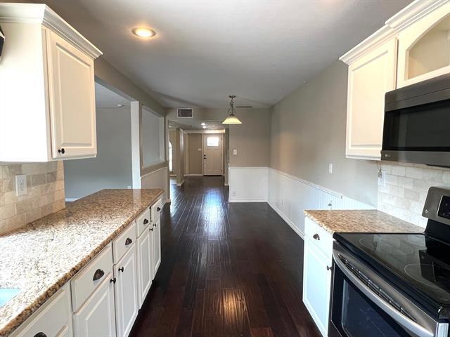 Building Photo - 1208 Crestwood Ct