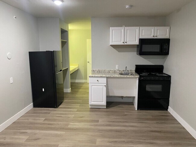 Building Photo - 2970 Main Ave