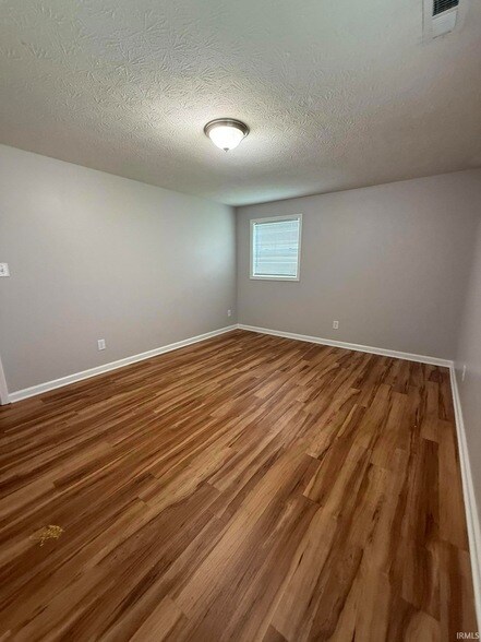 Building Photo - 1014 N Orris Dr