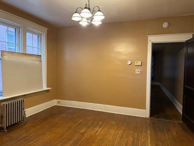 Building Photo - 2020 Chestnut St