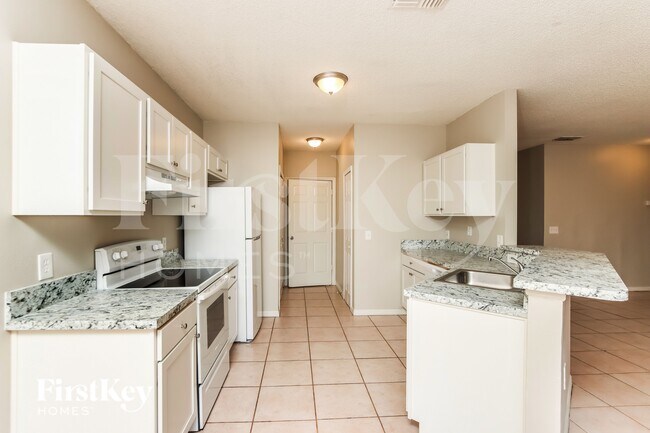 Building Photo - 1201 Schumann Dr