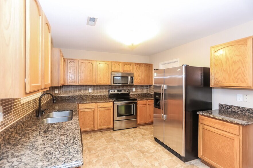 Building Photo - 9403 Swallowtail Ln