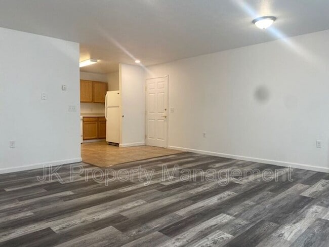 Building Photo - 5000 4th Ave N