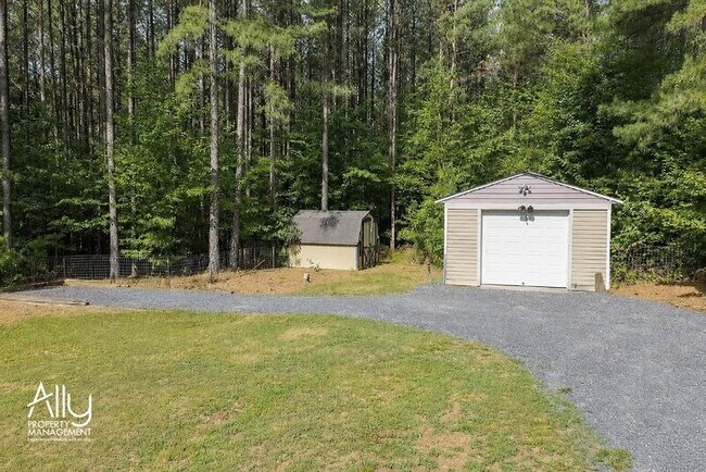 Building Photo - 1167 Georgia Creek Rd