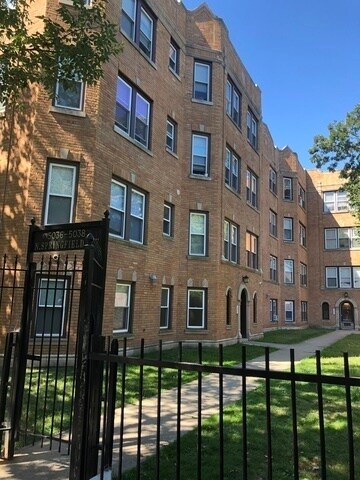 Primary Photo - 5036 N Springfield Ave