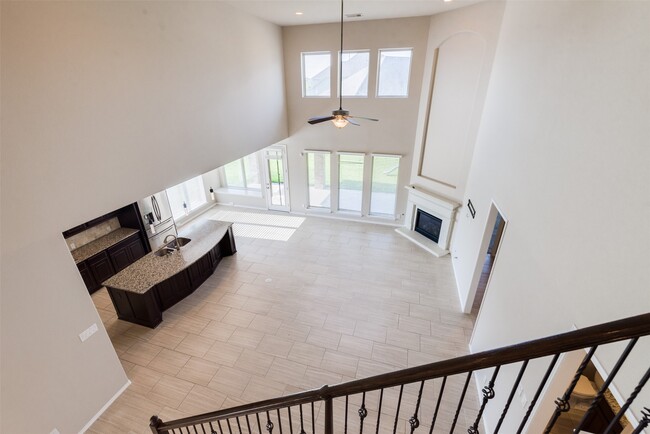 Building Photo - 1330 Watercrest Park Ln