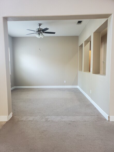 Building Photo - 1368 Night Heron St