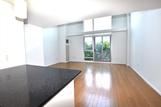 Building Photo - 1 Earhart St