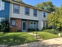 Building Photo - 403 Roberts Ln