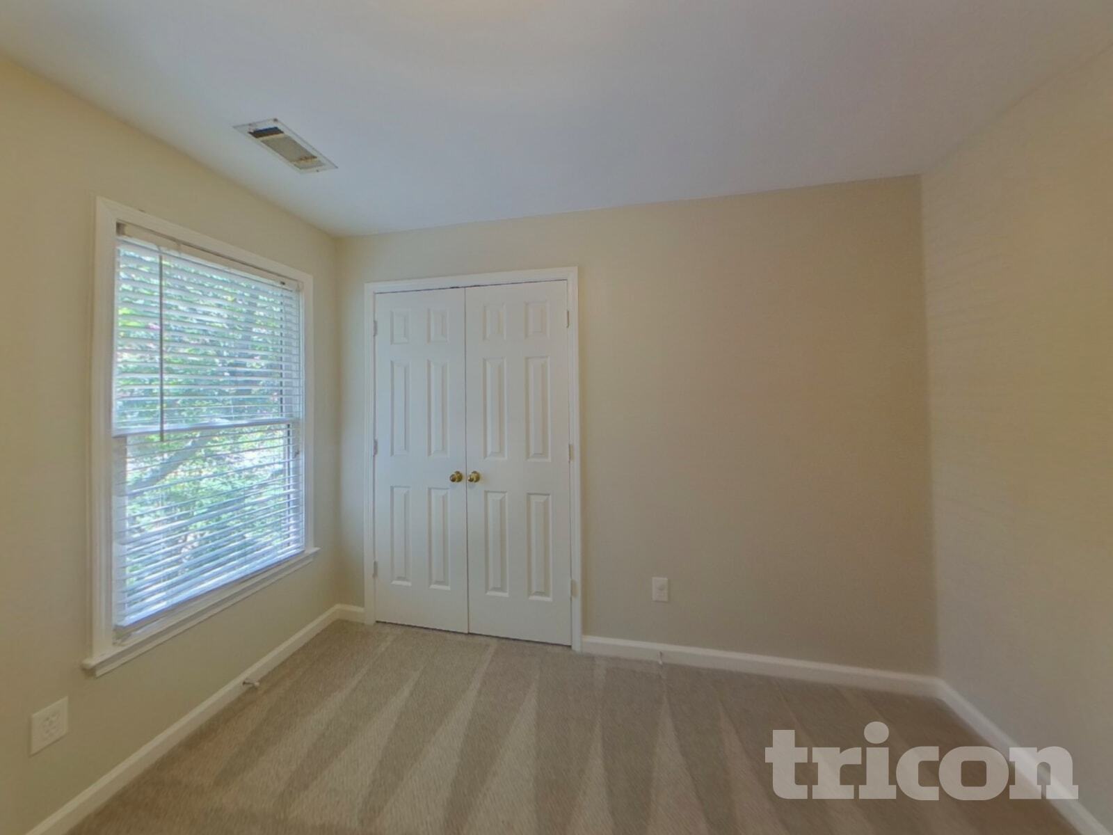 Building Photo - 1114 Fairview Club Cir