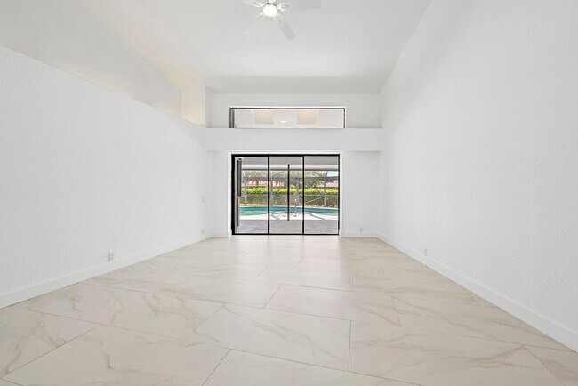 Building Photo - 18 Glencairn Rd