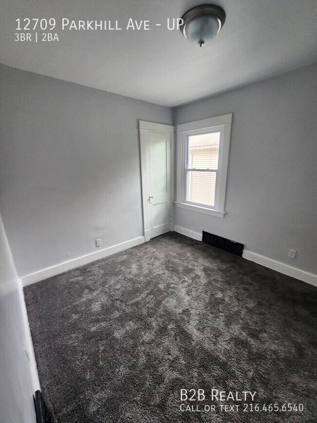 Building Photo - 12709 Parkhill Ave