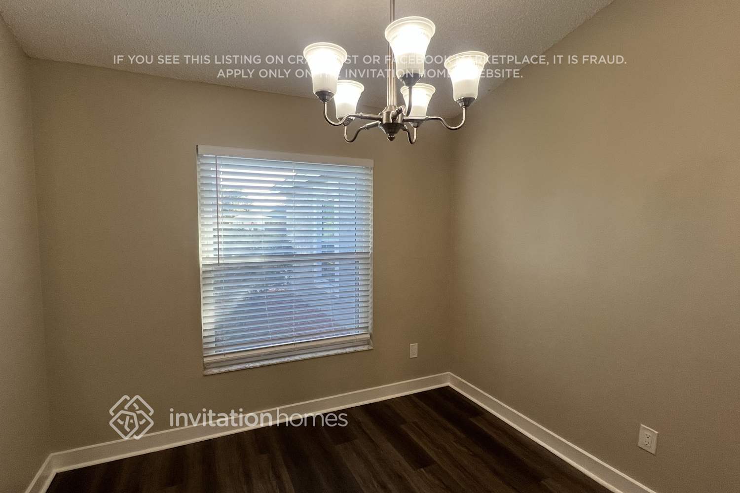 Building Photo - 15528 Hidden Lake Cir