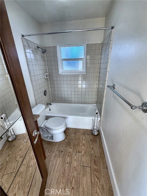 Building Photo - 212 N Coast Hwy