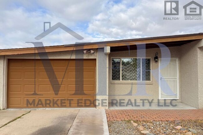 Building Photo - 3Bed/2Bath Home with Guest House at Bell/2...