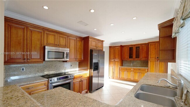 Building Photo - 9220 SW 103rd Ave