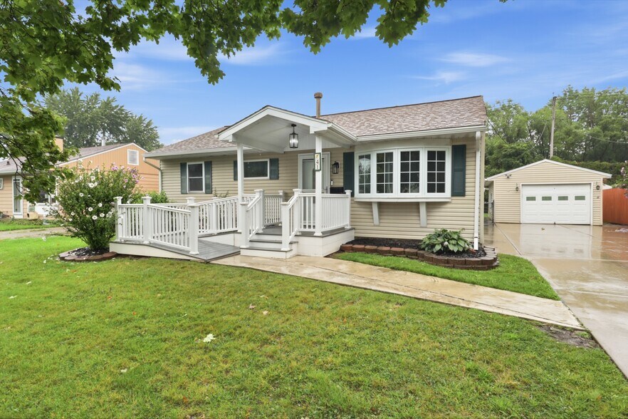 Building Photo - 41 Cranbrook Rd