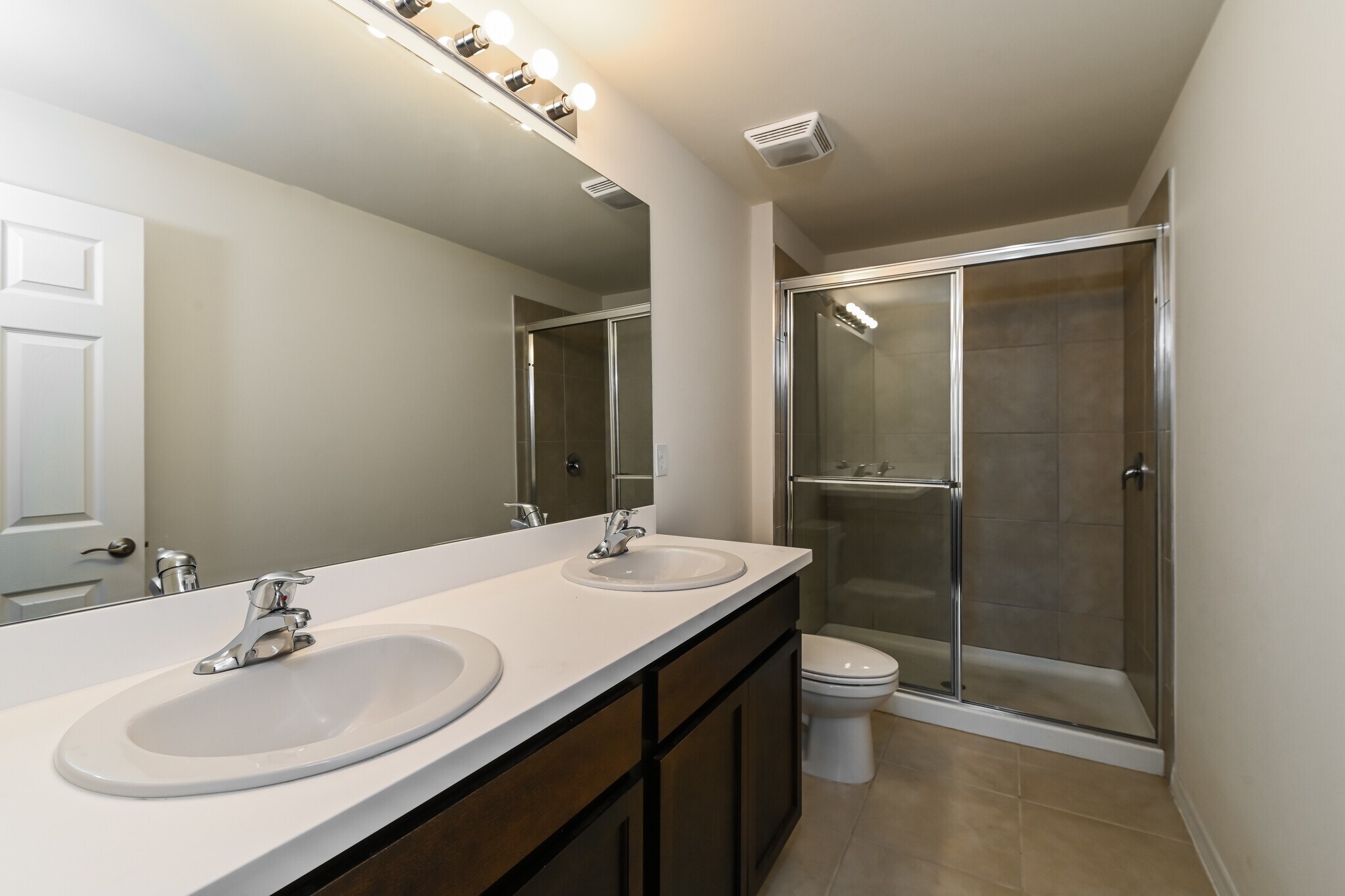 Building Photo - 15046 Wildflower Cir