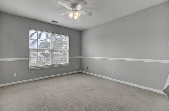 Building Photo - Premier Living With Dual Primary Suites & Community Comforts