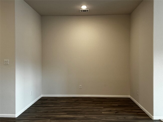 Building Photo - 2620 Rambling Rd