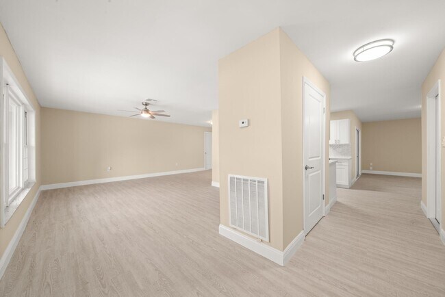 Building Photo - 4119 Tangier St