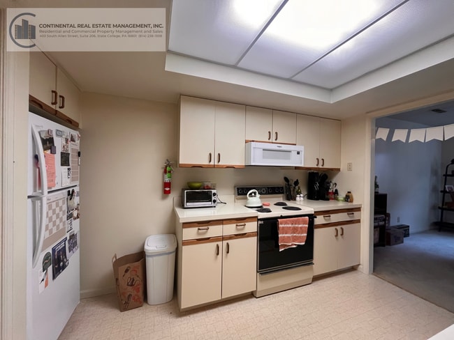 Building Photo - Downtown 2 Bedroom/2 Bathroom Apartment