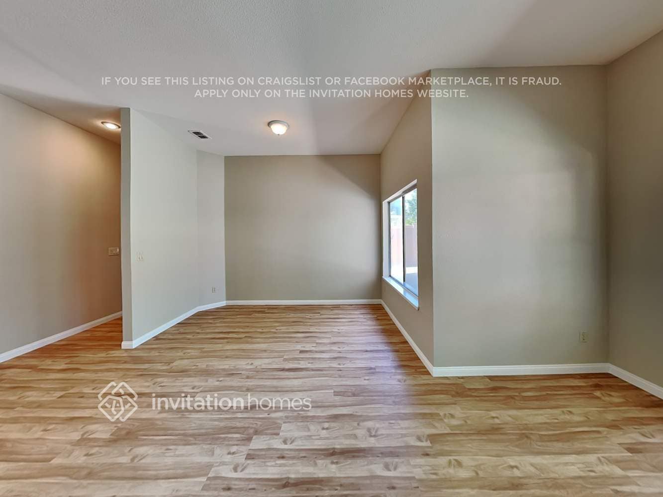 Building Photo - 9017 Laguna Springs Way