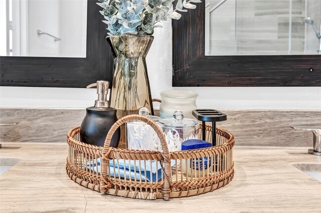 Building Photo - 4128 Willowbend Blvd